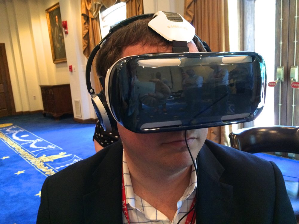 Demonstrating the Mount Vernon VR experience in 2015